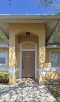 927 SE 14th Terrace in Cape Coral, FL - Building Photo