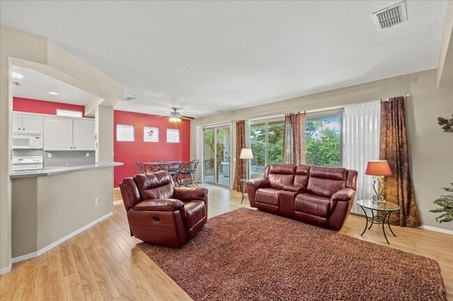 1975 Mary Rose Ln in Lincoln, CA - Building Photo - Building Photo