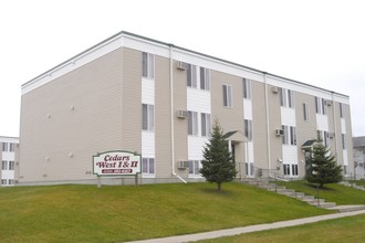 Cedars West in West Fargo, ND - Building Photo - Building Photo