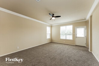 10834 Mustang Oak Dr in San Antonio, TX - Foto de edificio - Building Photo