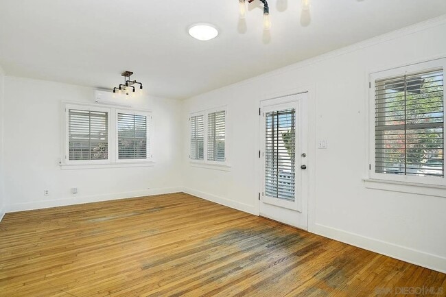 4524 Maryland Ct in San Diego, CA - Foto de edificio - Building Photo