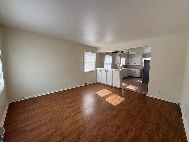 3731 Kalamazoo Ave SE