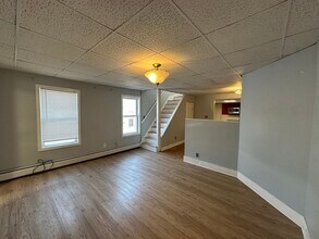 76 Pearl Ave, Unit #2 in Revere, MA - Foto de edificio - Building Photo