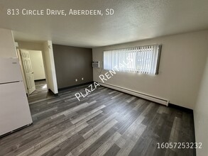 2103 4th Ave SE in Aberdeen, SD - Building Photo - Building Photo