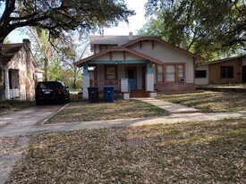 1210 Kayton Ave, Unit 1 in San Antonio, TX - Building Photo