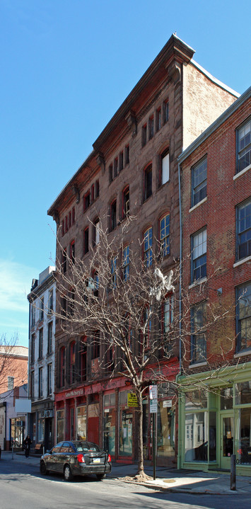 135 N 3rd St in Philadelphia, PA - Foto de edificio