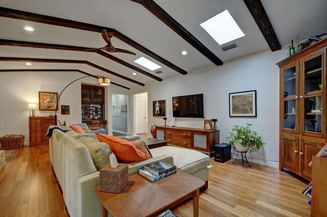 property at 1708 Windoak Dr