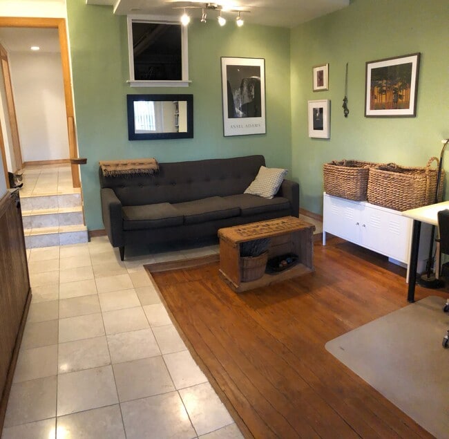 3318 19th St NW, Unit Basement in Washington, DC - Building Photo - Building Photo