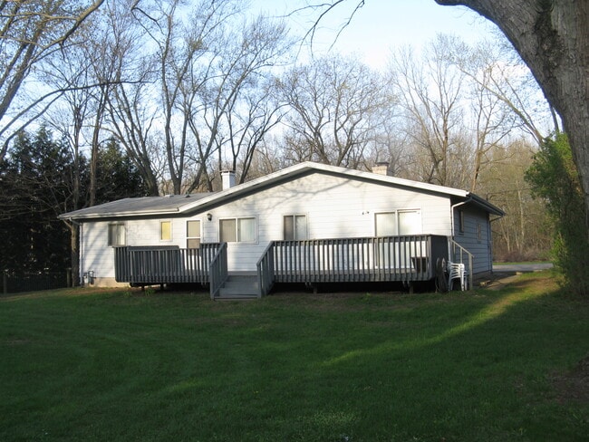 3718 N 700 W in La Porte, IN - Building Photo - Building Photo