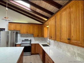 844 Singing Trails Dr in El Cajon, CA - Building Photo - Building Photo