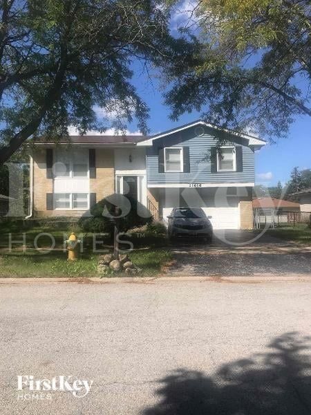 property at 21616 Richmond Rd