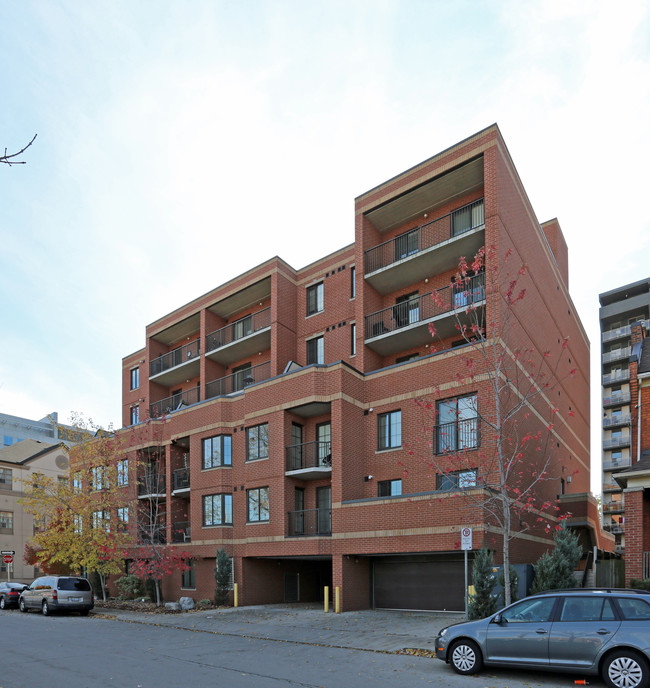 CityView Terrace in Hamilton, ON - Building Photo - Building Photo