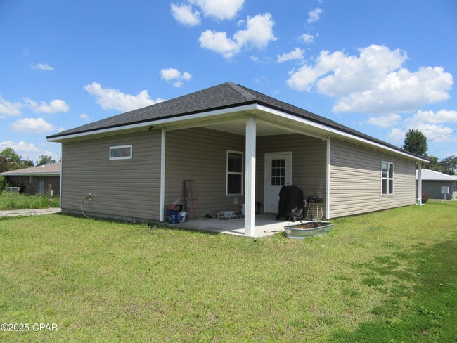 2811 N Panama Ave in Panama City, FL - Building Photo - Building Photo