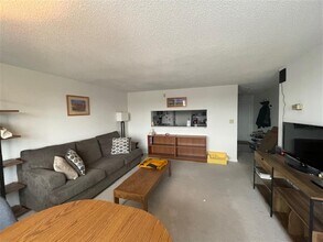 155 Beacon St, Unit 2 in Somerville, MA - Building Photo - Building Photo