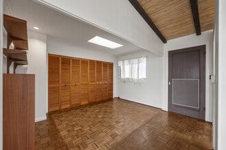 1608 Makamua St in Pearl City, HI - Building Photo - Building Photo