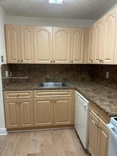 15312 SW 72nd St in Miami, FL - Building Photo - Building Photo
