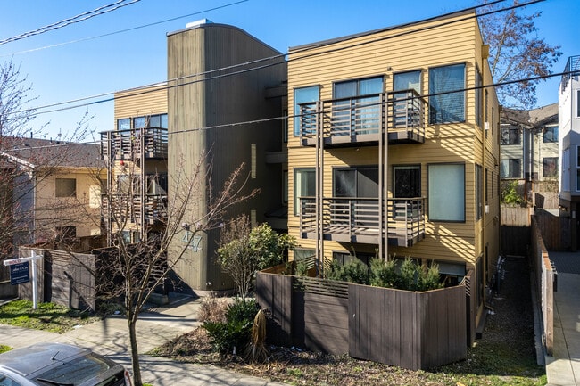 4217 Fremont Ave. North