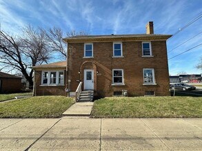 2215 N Wisconsin Ave in Peoria, IL - Building Photo - Building Photo