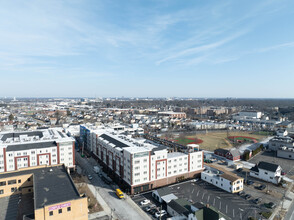 Royal Blue in Mineola, NY - Building Photo - Building Photo