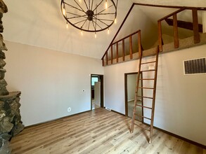 239 White City Blvd in Springfield, IL - Building Photo - Building Photo