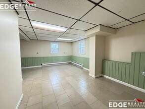 110 Pine Hill Cir in Waltham, MA - Building Photo - Building Photo