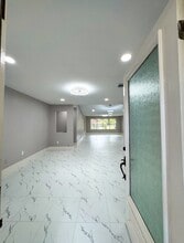 17903 Wild Oak Dr in Houston, TX - Building Photo - Building Photo