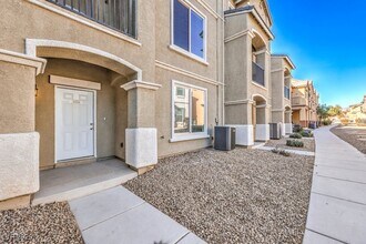 4516 Townwall St in Las Vegas, NV - Building Photo - Building Photo
