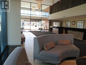 3985-3985 Grand Park Dr in Mississauga, ON - Building Photo - Building Photo