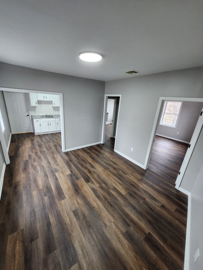 995 Campbell Ave, Unit 3