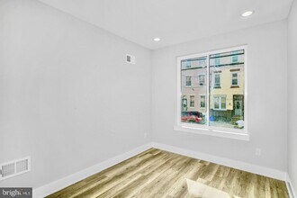 2537 Cecil B. Moore Ave in Philadelphia, PA - Building Photo - Building Photo