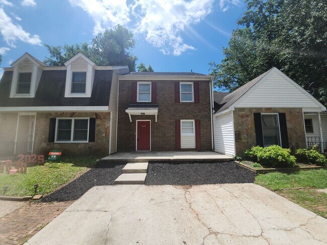 105 Oak Hill Cir in Stockbridge, GA - Building Photo - Building Photo