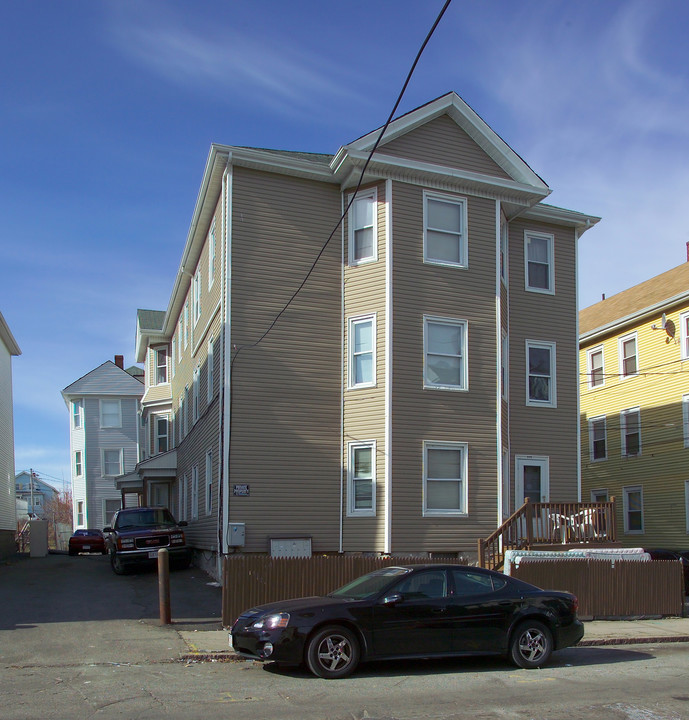 227 Eagle St in Fall River, MA - Building Photo