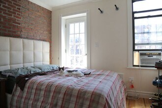 AMAZING ONE BEDROOM APARTMENT!! AMAZING DE in New York, NY - Building Photo - Building Photo