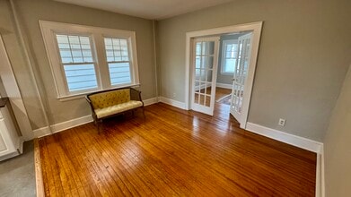 612 Magnolia St in Highland Park, NJ - Building Photo - Building Photo