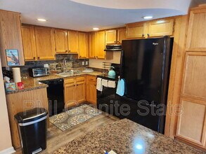 46 Stanstead Pl in Nashua, NH - Building Photo - Building Photo