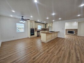 5812 E Killdee St in Long Beach, CA - Building Photo