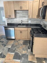 38 Willow Ave in Somerville, MA - Building Photo - Building Photo