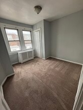 841 Bridge St in Philadelphia, PA - Building Photo - Building Photo