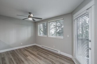 Tenzen Apartments in Bellevue, WA - Foto de edificio - Interior Photo
