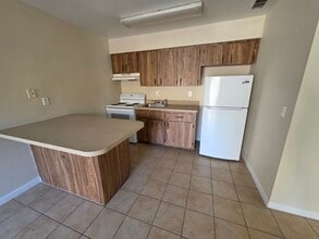 5335 SE 30th Pl, Unit 5335C in Ocala, FL - Foto de edificio - Building Photo