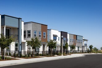Cyrene at Meadowlands - Single Family Homes in Lincoln, CA - Foto de edificio - Building Photo