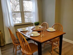 273 W Lakeview Ave in Columbus, OH - Foto de edificio - Building Photo