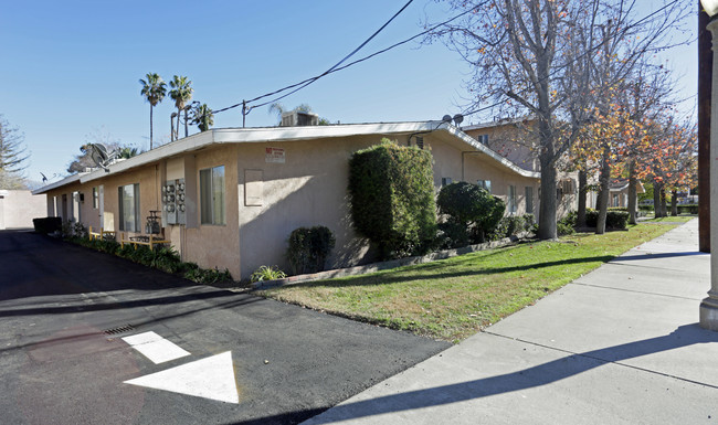 1551 N Arrowhead Ave in San Bernardino, CA - Building Photo - Building Photo