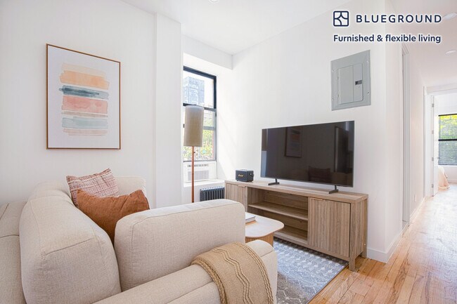 363 W 17th St in New York, NY - Building Photo - Building Photo