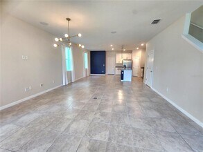 5722 Wooden Pine Dr in Orlando, FL - Building Photo - Building Photo