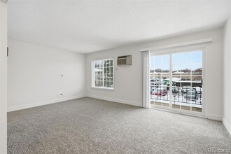 8188 24 Mile Rd, Unit 32 in Shelby Township, MI - Building Photo - Building Photo