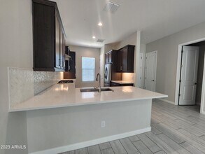 6519 E Bluefield Ave in Phoenix, AZ - Building Photo - Building Photo