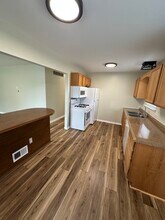 32105 Knapp Ave in Warren, MI - Building Photo - Building Photo