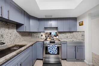 19051 NE 2nd Ave in Miami, FL - Building Photo - Building Photo
