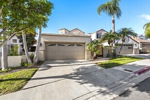747 Via Otono in San Clemente, CA - Building Photo